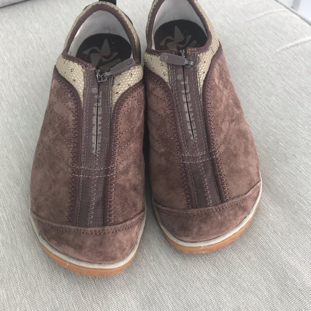 EUC Merrill Sueded Casual Shoes